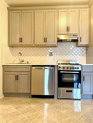 Rented by Apple Exclusive Realty Inc