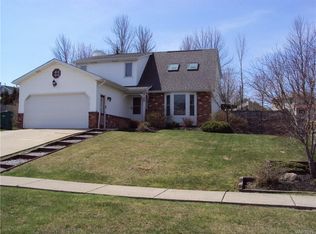 2159 Portside Dr, Lake View, NY 14085