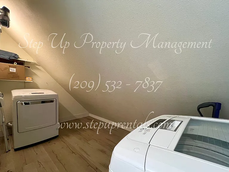 20684 Willow Springs Dr — Photo 23
