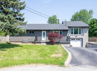 111 Byron Ave, Hamilton, ON L8J2T2
