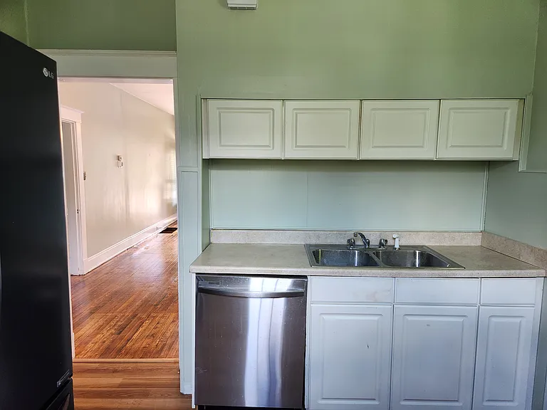 103 Joyce Ave — Photo 9