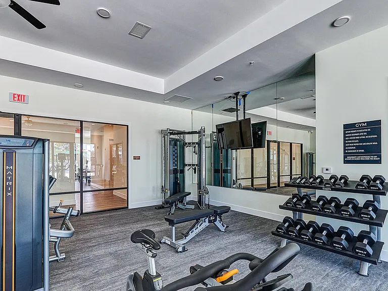 Imperial Crossing Luxury Apartment Homes community fitness gym area.