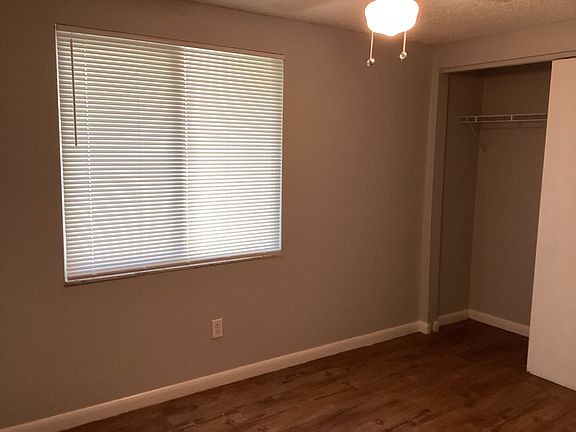 3rd image of 11720 N 14th St APT 105