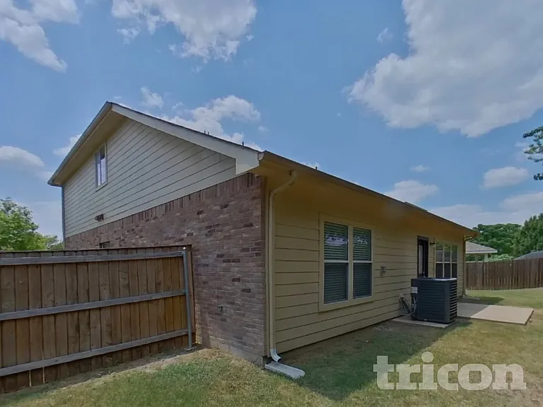 1718 White Pine Trl — Photo 18