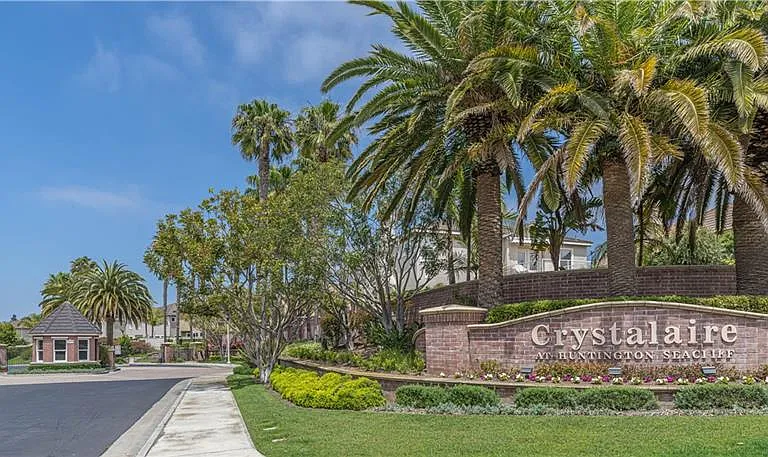 7371 Siena Dr — Photo 1