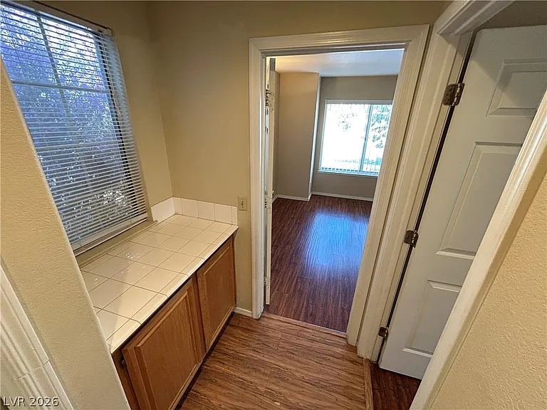 4552 Bradpoint Dr #0 — Photo 22