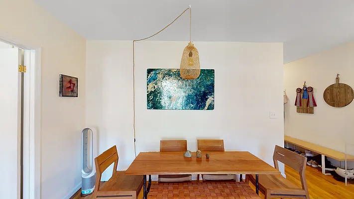 Rented by Emor Management Inc. | media 6