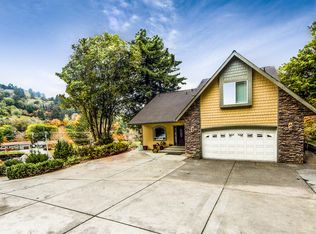 98451 N Bank Chetco River Rd, Brookings, OR 97415