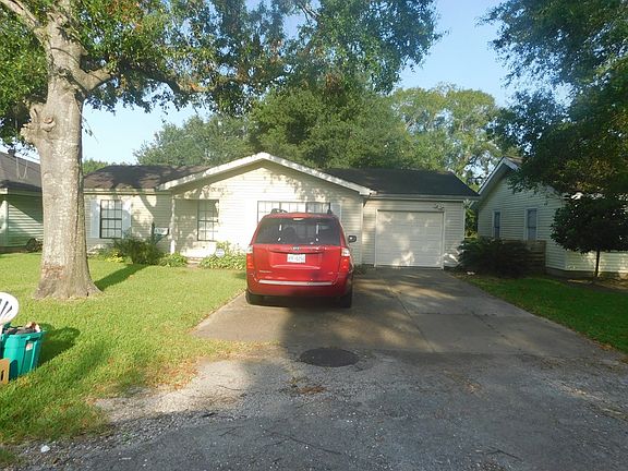 5th image of 1032 Avenue E