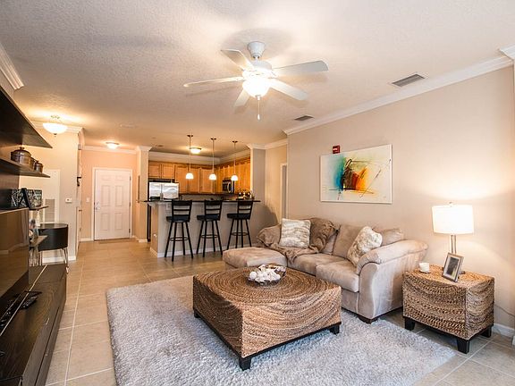 5th image of 1185 SW 9th Road #105