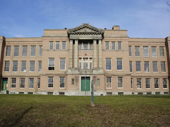1710 Bruce Ave, Cincinnati, OH 45223