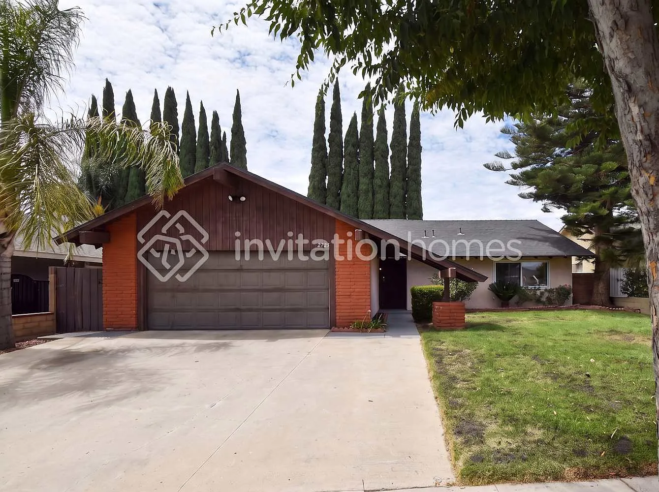 2725 Greenleaf Ave Simi Valley, CA 93063 — Photo 1