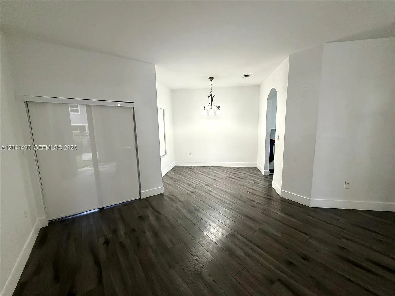 3 bed, 2.5 bath, 1502 sqft, $3,200 — Photo 4