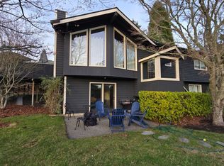 721 Cherry Ave NE #1, Bainbridge Island, WA 98110