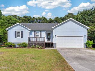 104 Pine Needle Drive, Hubert, NC 28539