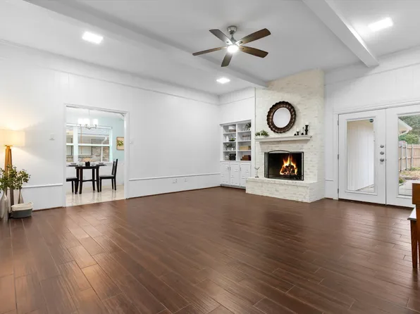 1915 Chesham Dr, Carrollton, TX 75007