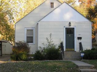 1180 SW Randolph Ave, Topeka, KS 66604