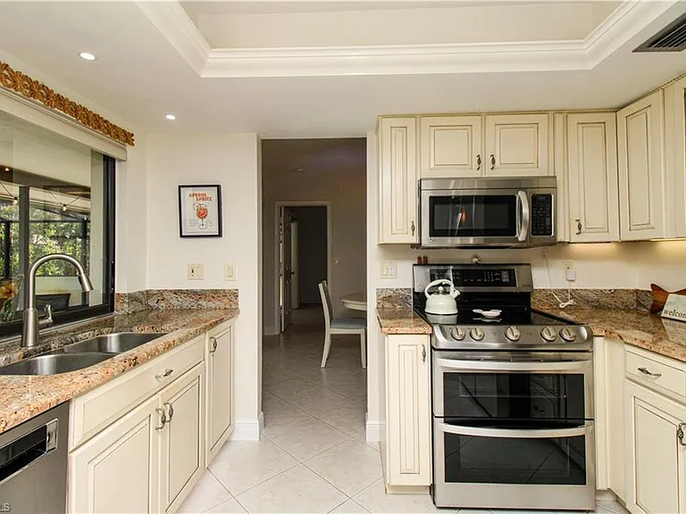 213 Bay Meadows Dr — Photo 20