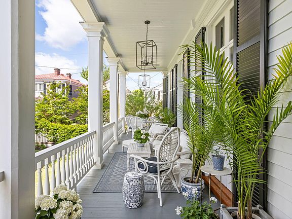 3rd image of 14 New St