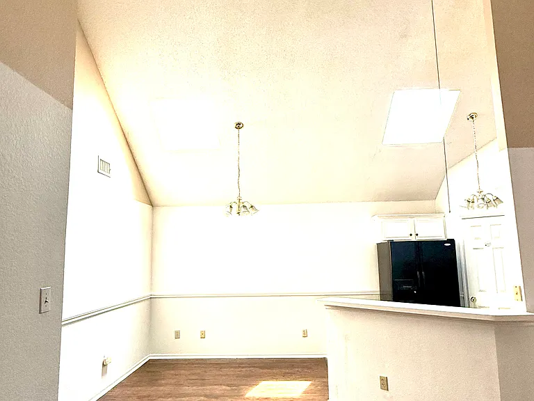 465 El Rio Dr — Photo 40