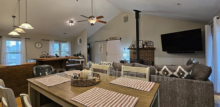 107 Pleasant Point — Photo 8