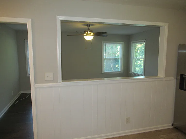 208 Crescent Ct — Photo 9