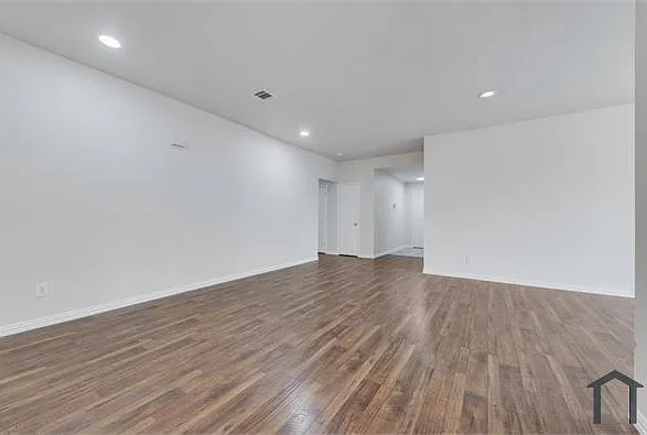 1008 Lake Trail Dr — Photo 6