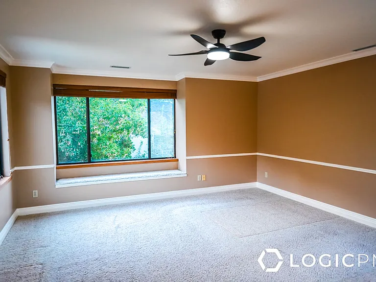 2298 E Oak Leaf Way — Photo 15