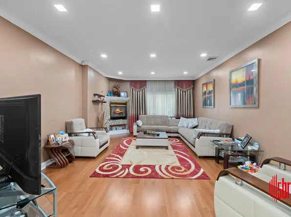 15 Van Sicklen Street image 3 of 38