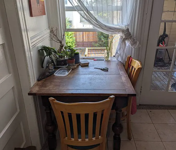 Dining Area (in Kitchen)
