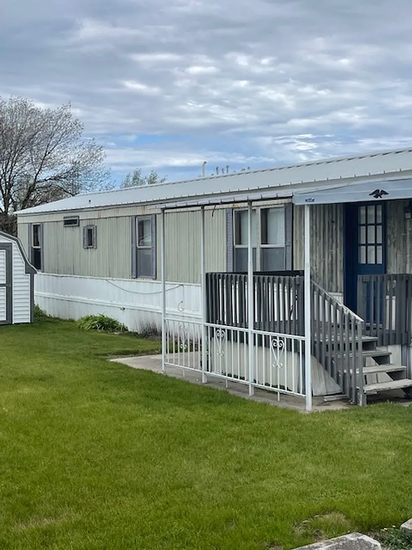 Lot 10 — Photo 2