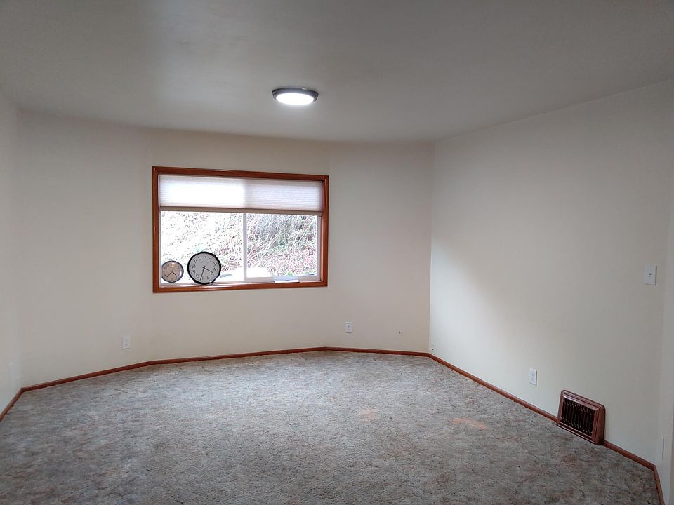 2nd image of 2974 Harrison Ave #1