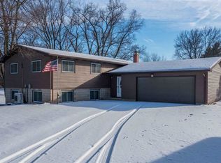 421 N Maple St, Janesville, IA 50647