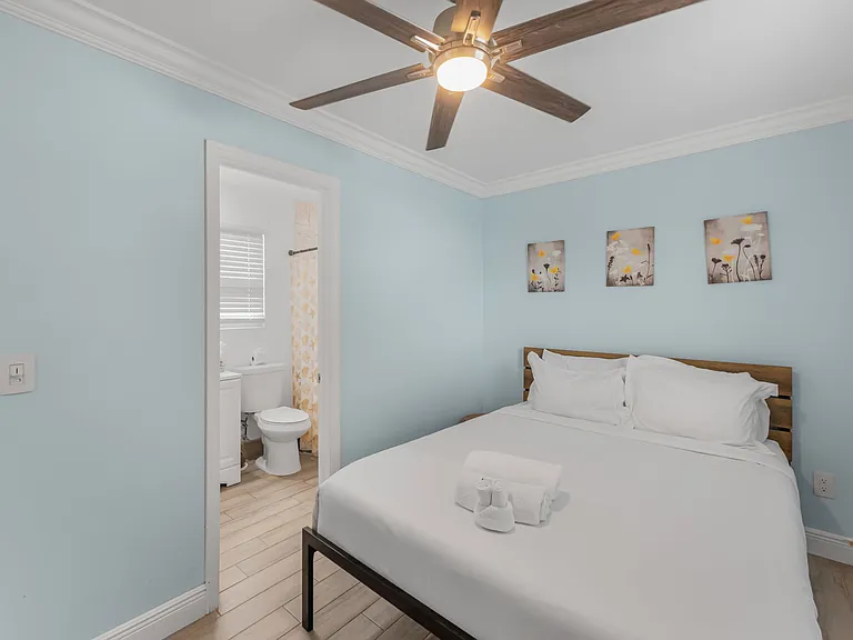 629 N F St #B — Photo 6