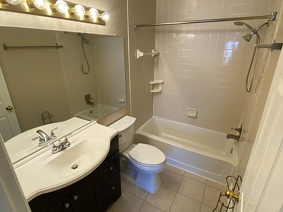 4th image of 5701 Chapman Mill Dr APT 310