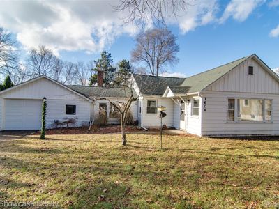 1604 Petrolia, West Bloomfield, MI, 48324