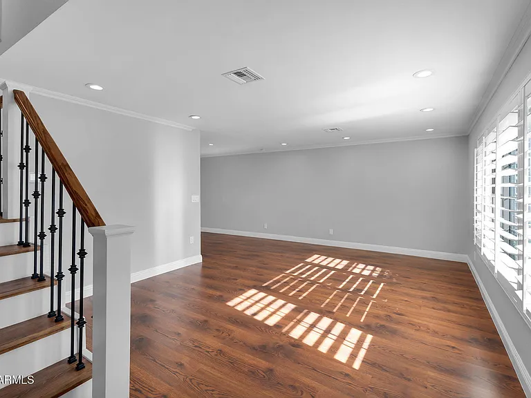 2542 W Nopal Ave — Photo 10