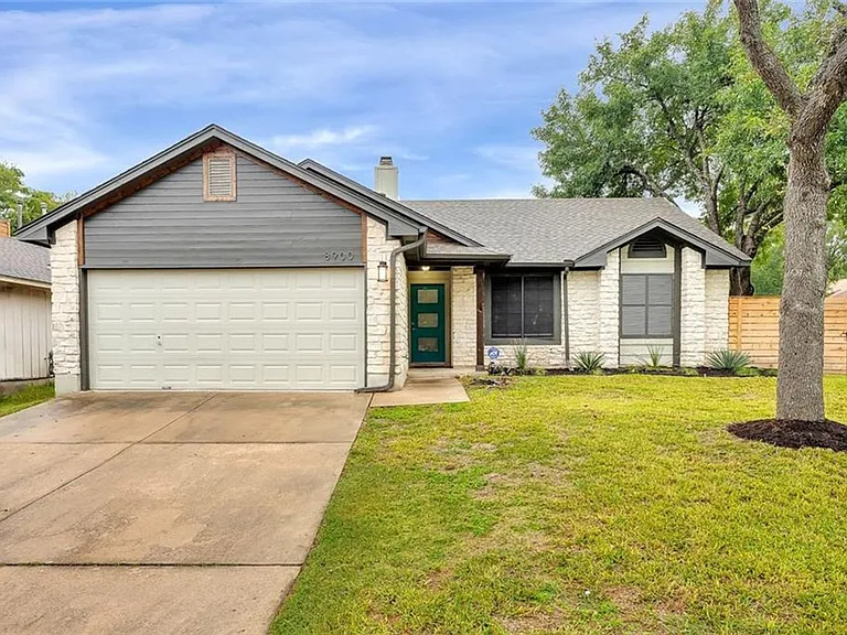 8900 Linton Dr — Photo 2