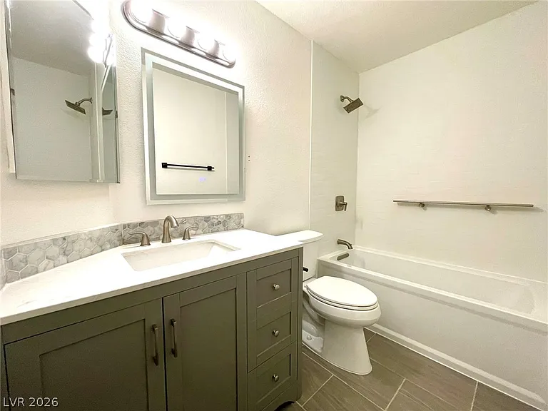 1326 Pine Terrace Ct — Photo 46