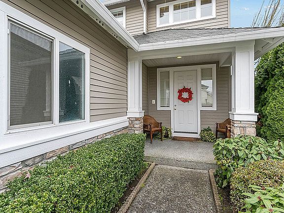 Cute front entrance
