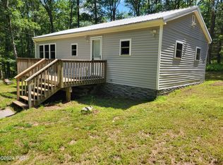 149 Delaware Rd, Shohola, PA 18458