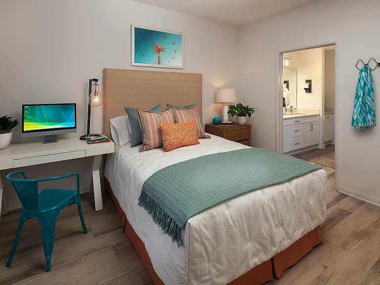 Somerset Apartment Homes — Photo 11
