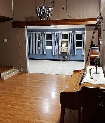 4th image of 221 Harvest Ln
