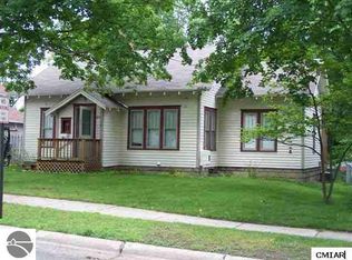 424 W Orange St, Greenville, MI 48838