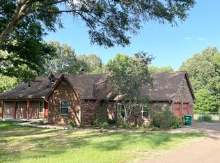 300 Getwell Rd S, Hernando, MS 38632