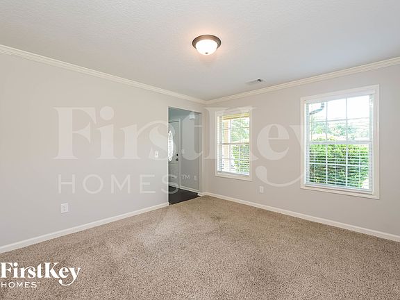 2nd image of 611 Peachtree Rd