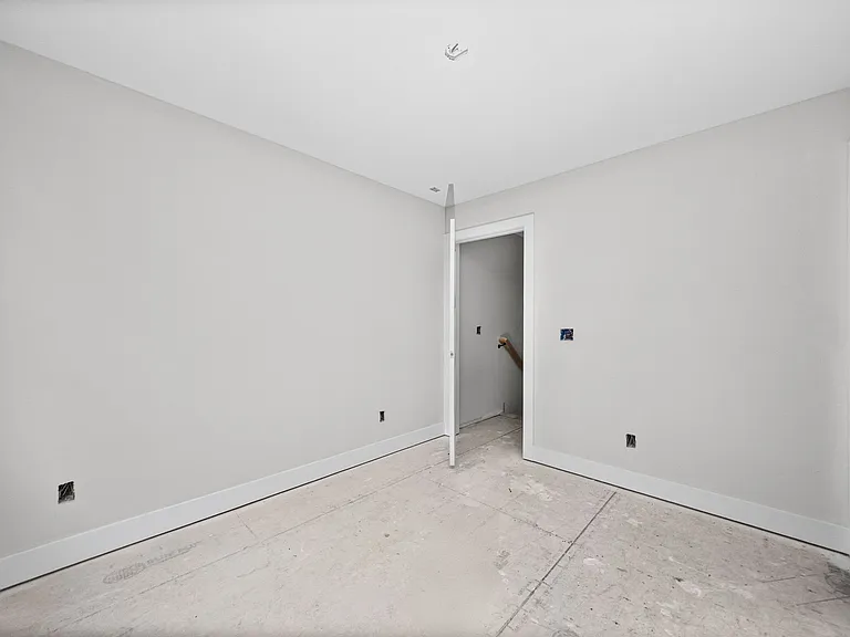 601 Mann Cir #1-5 — Photo 15