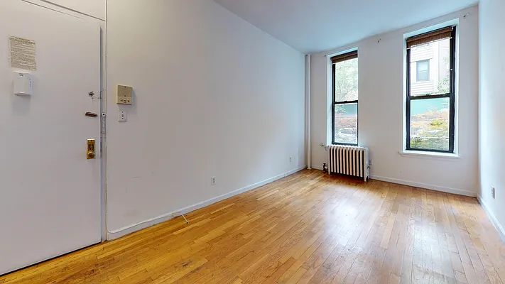 Rented by Bond New York | media 2