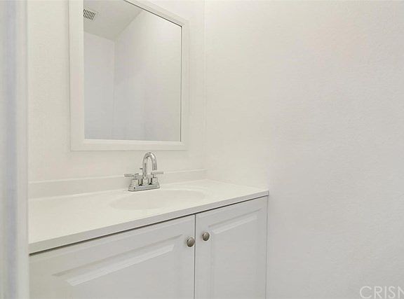 4th image of 750 N Whitnall Hwy #7