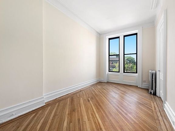 4th image of 257 Flatbush Ave #3A